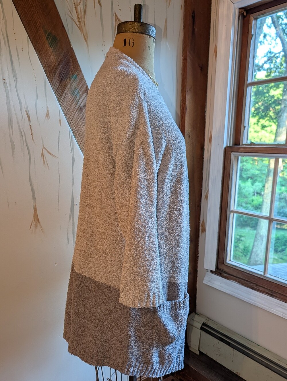 Two-Toned Gray Cardigan - Picture 3 of 6
